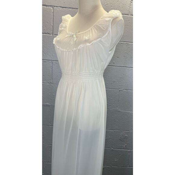 Vintage 1950s Sheer White Nylon NIghtgown Heart Applique Valentine Medium - Picture 6 of 10